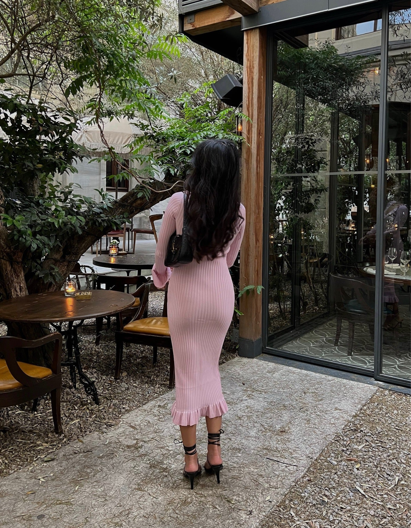 Eveline – Ruffled detail – Maternity dress