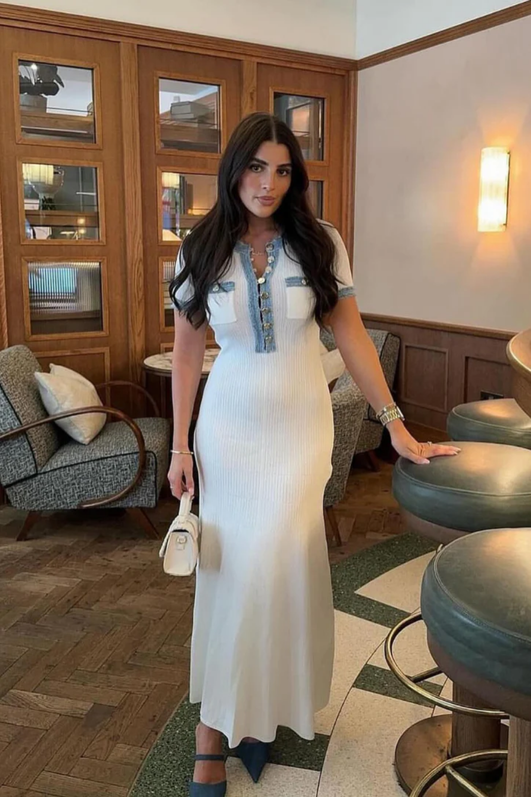 Zienna – Chic denim accents – Midi dress