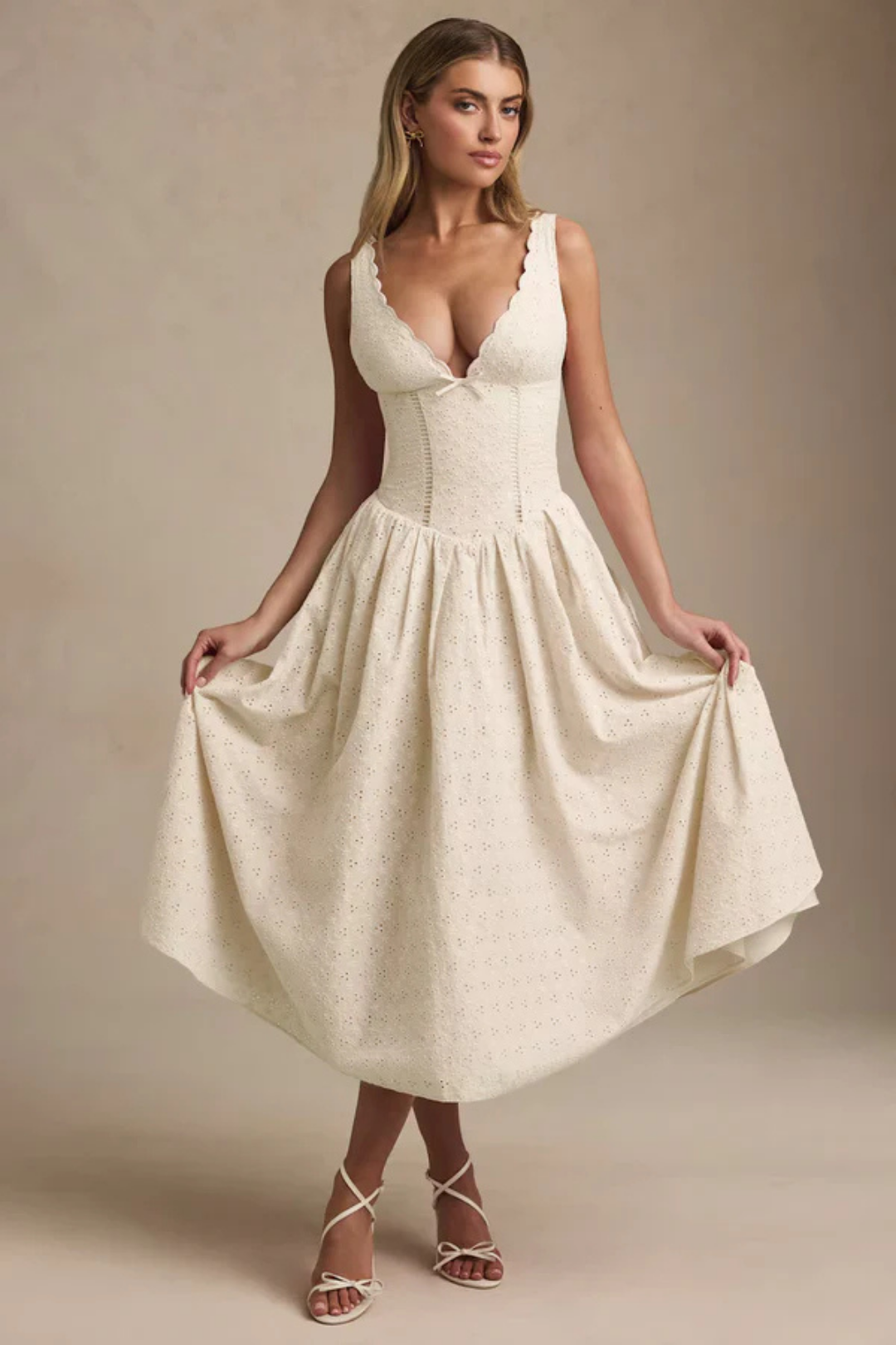Izabella – Feminine charm – Midi dress