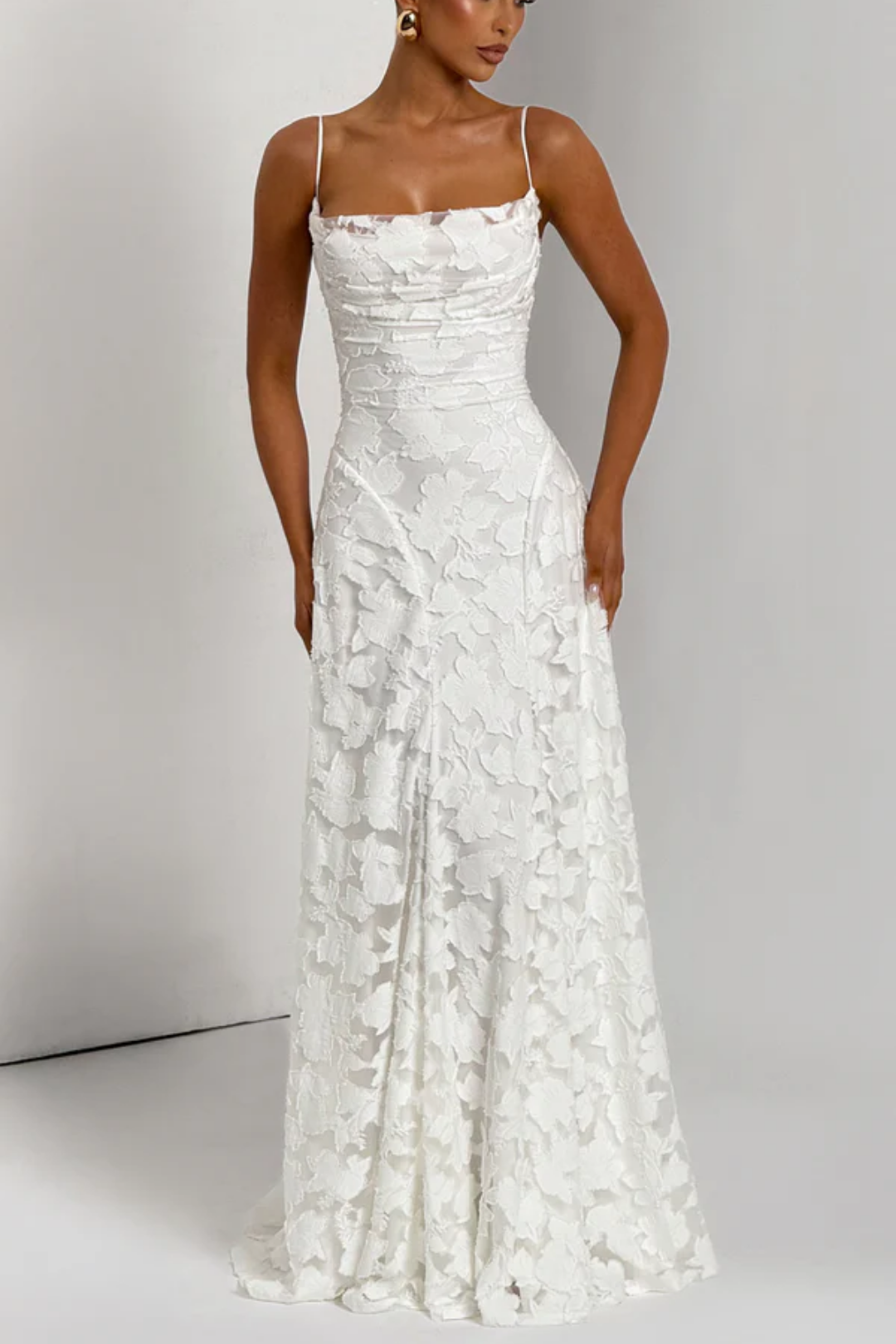 Lunariare – Floral lace elegance – Maxi dress