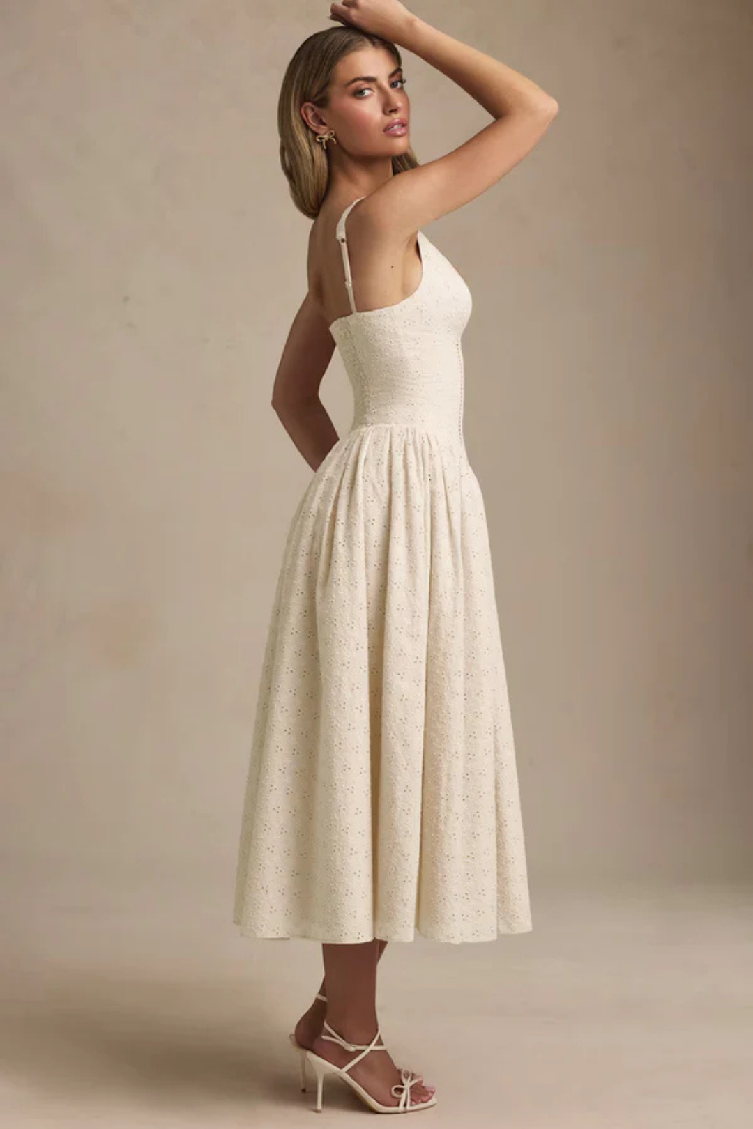 Izabella – Feminine charm – Midi dress