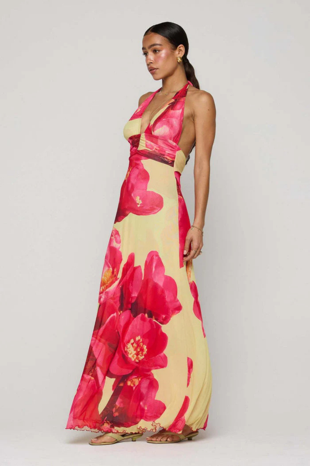 Calista – Abstract pattern – Halter neck maxi dress