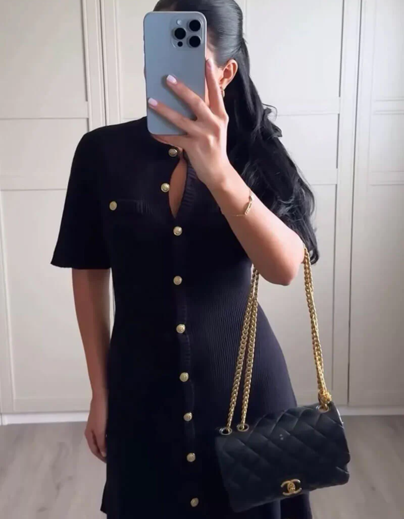 Clara – Chic button details – Knit dress