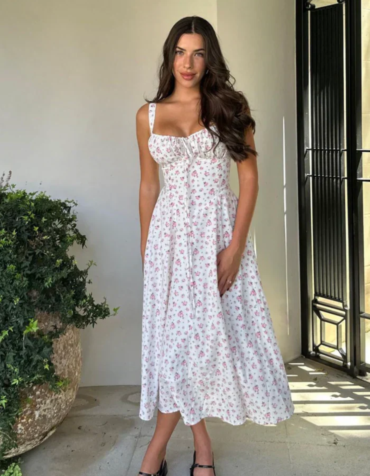 Alexandra – Feminine floral print – Midi dress