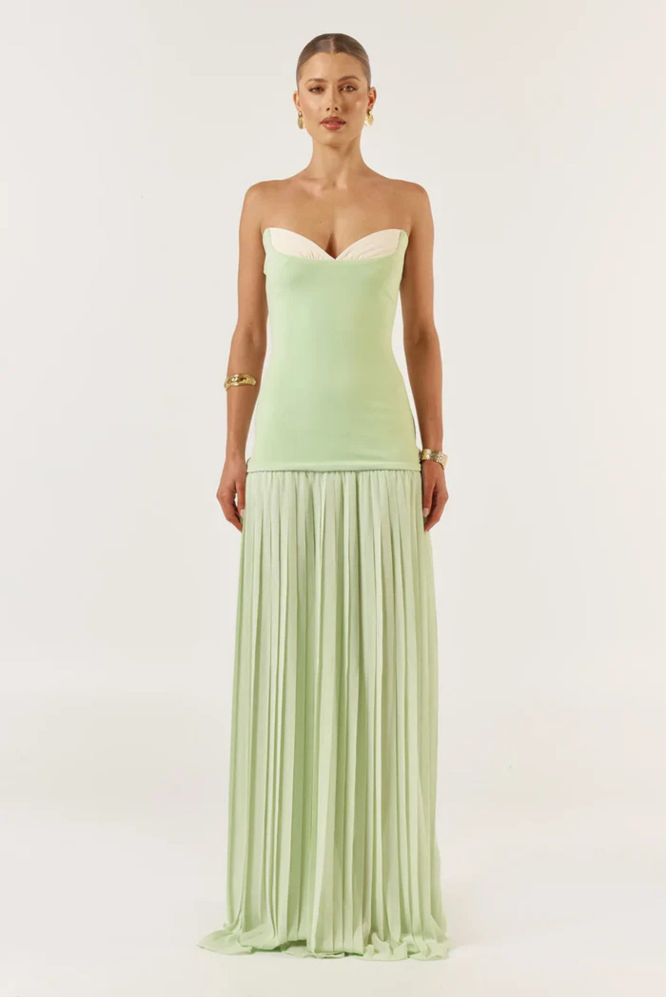 Lora – Pleated skirt design – Maxi dress