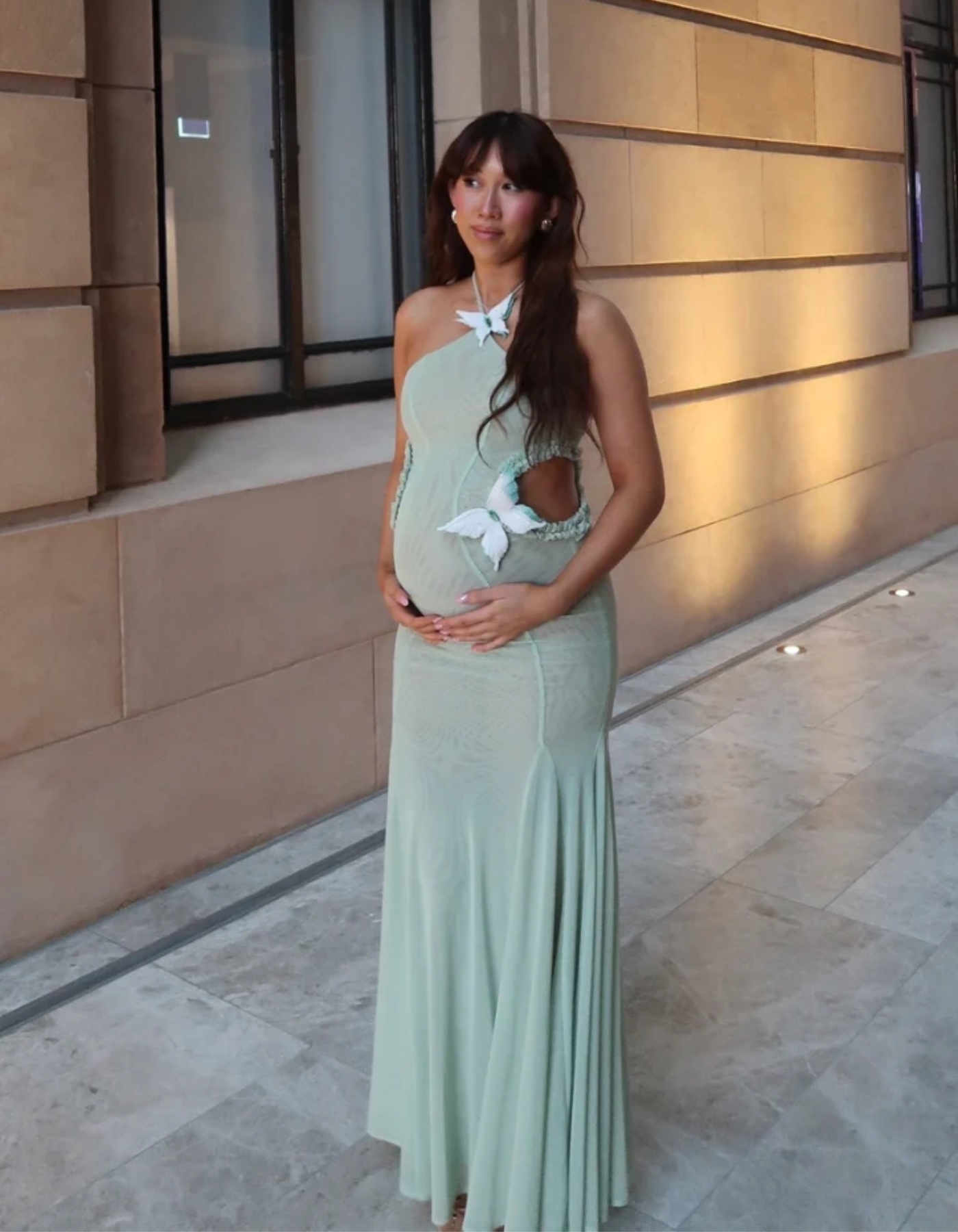 Carla – Effortless glamour – Maternity gown