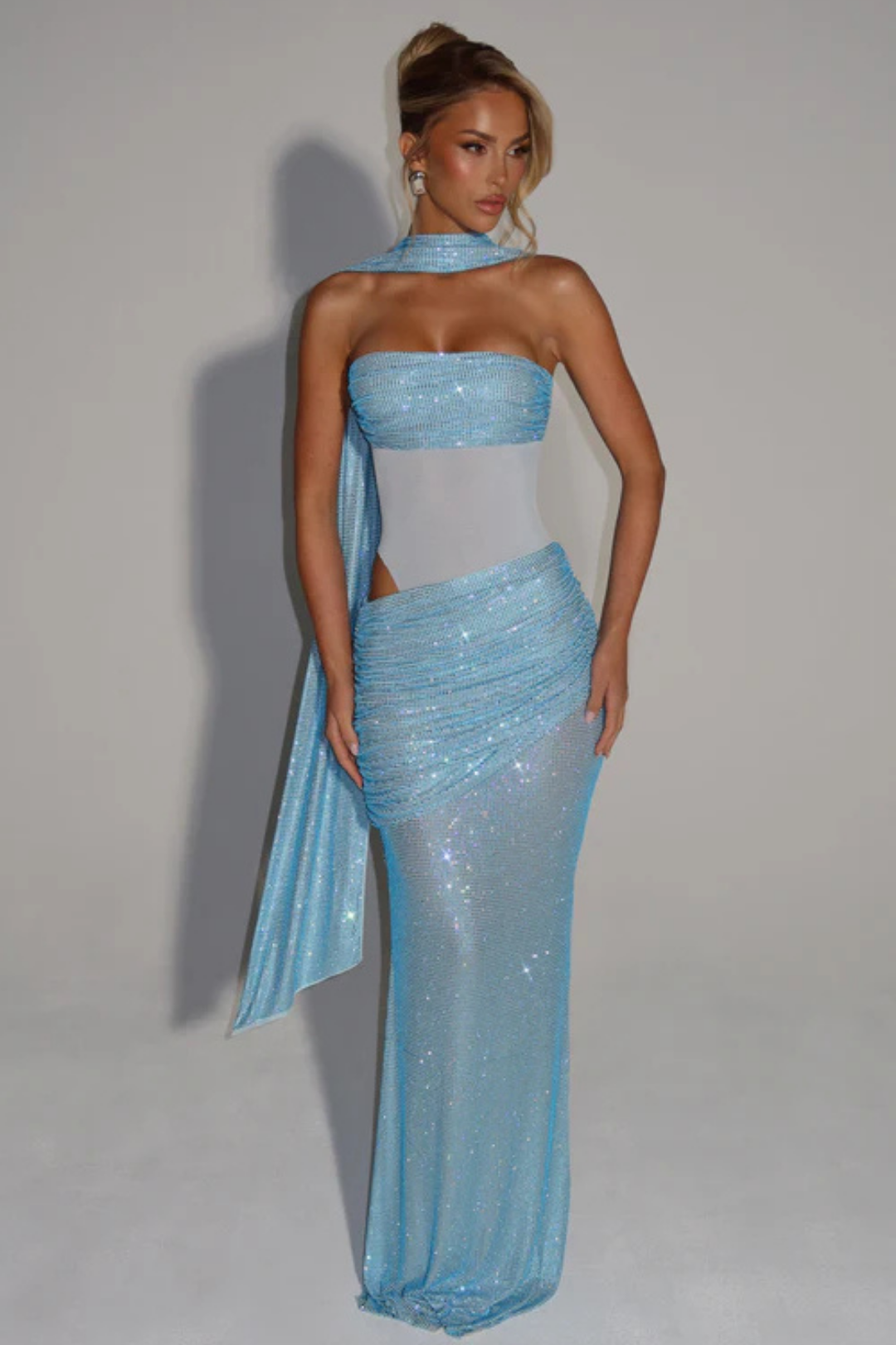 Adriella – Sparkling detail – Evening gown