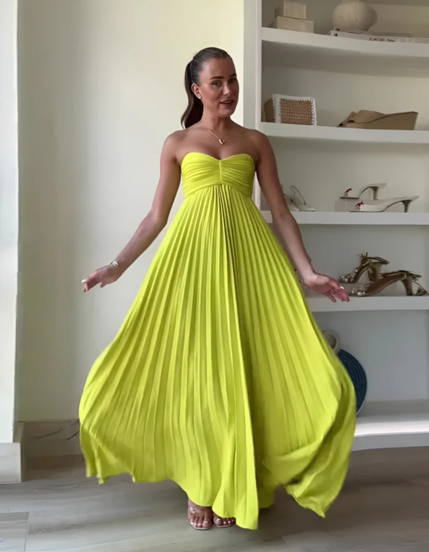 Tara – Pleated design – Strapless dress
