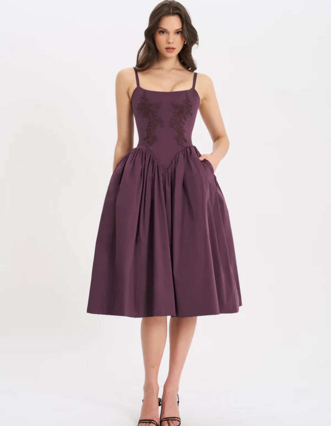 Elysia – Lace-up back detail – Midi dress