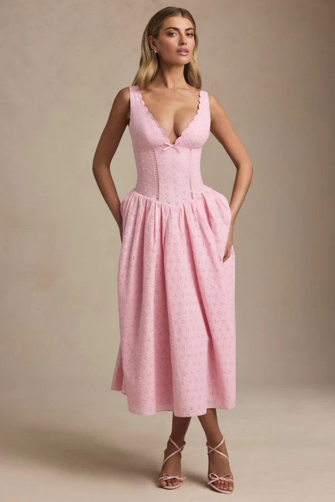 Izabella – Feminine charm – Midi dress