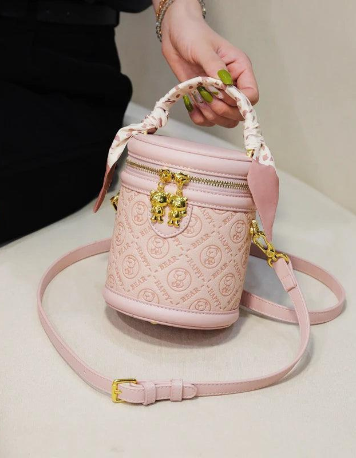Lunetta – Gold teddy lock – Crossbody handbag
