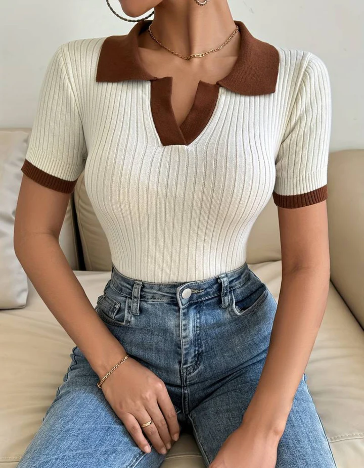 Ava – Classic Ribbed Design – Polo T-shirt