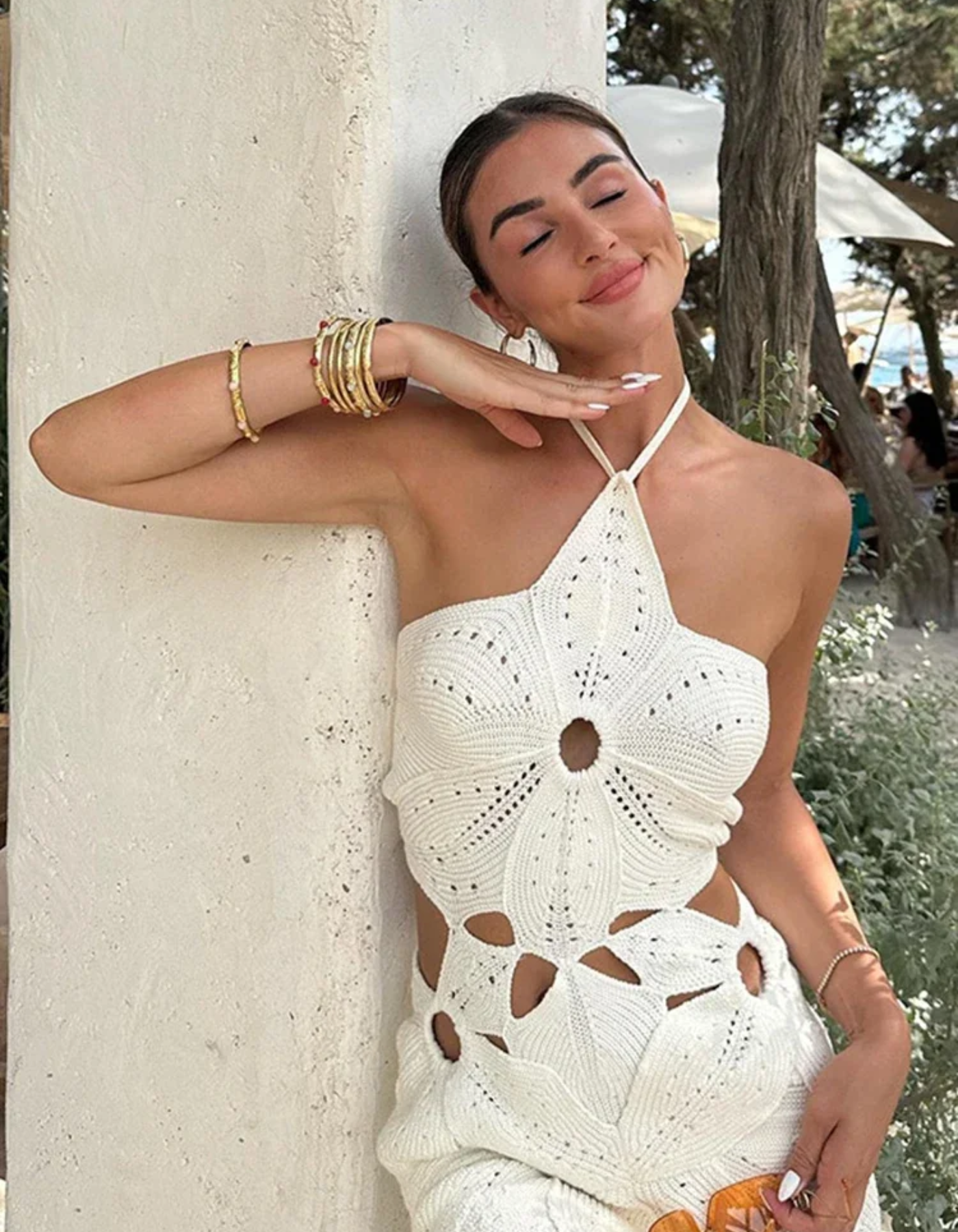 Livianne – Floral crochet design – Mini dress