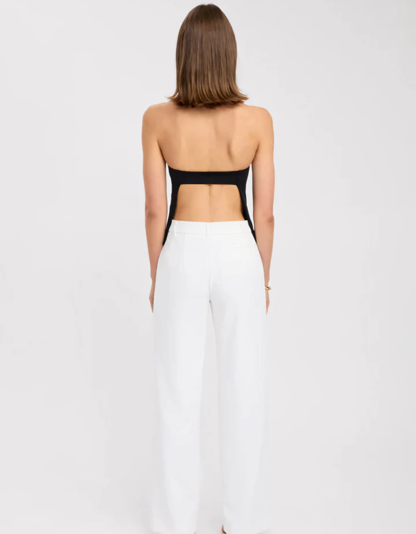 Leila – Sleek cut – Halter neck top
