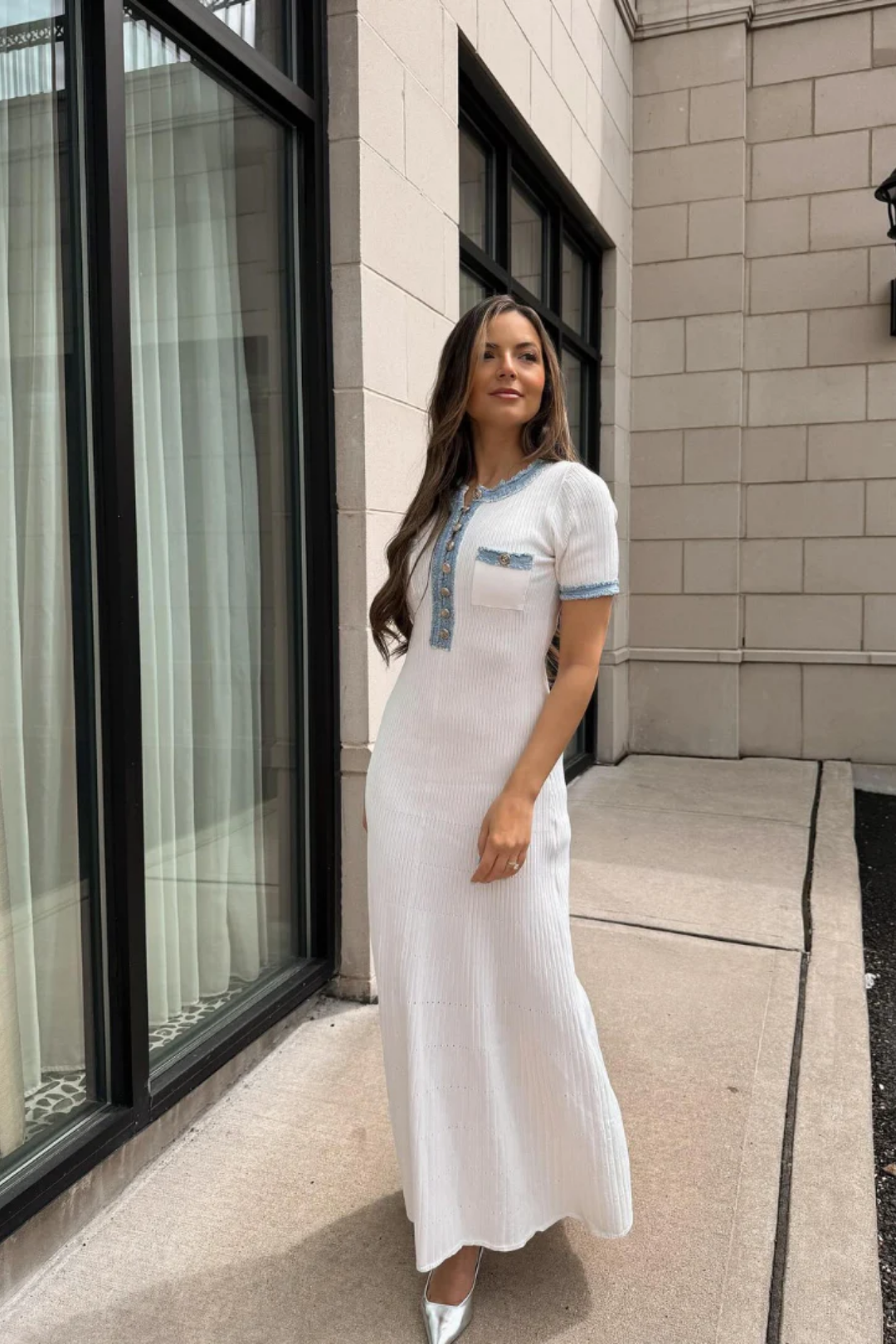 Zienna – Chic denim accents – Midi dress