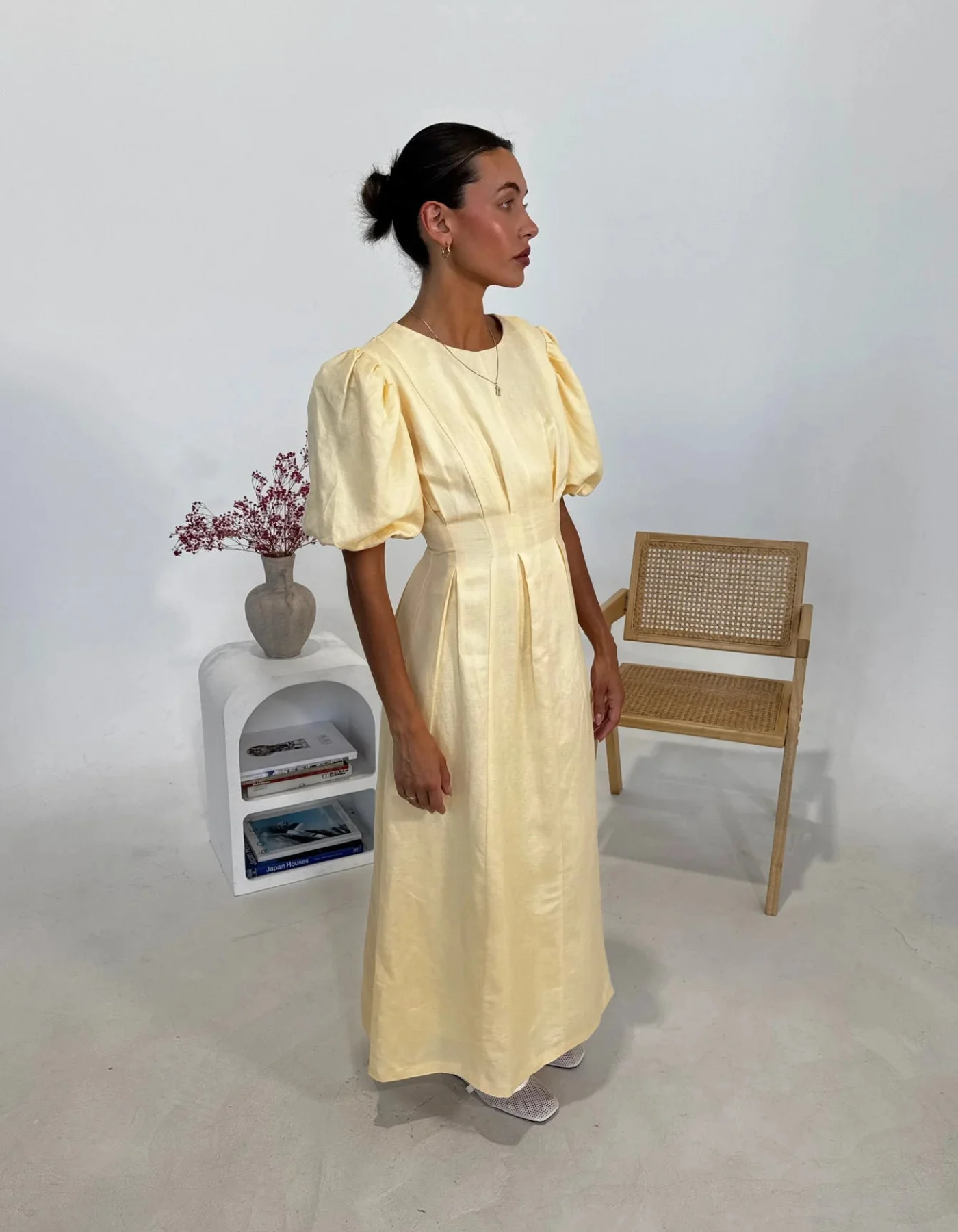 Claire – Puff sleeve design – Midi dress