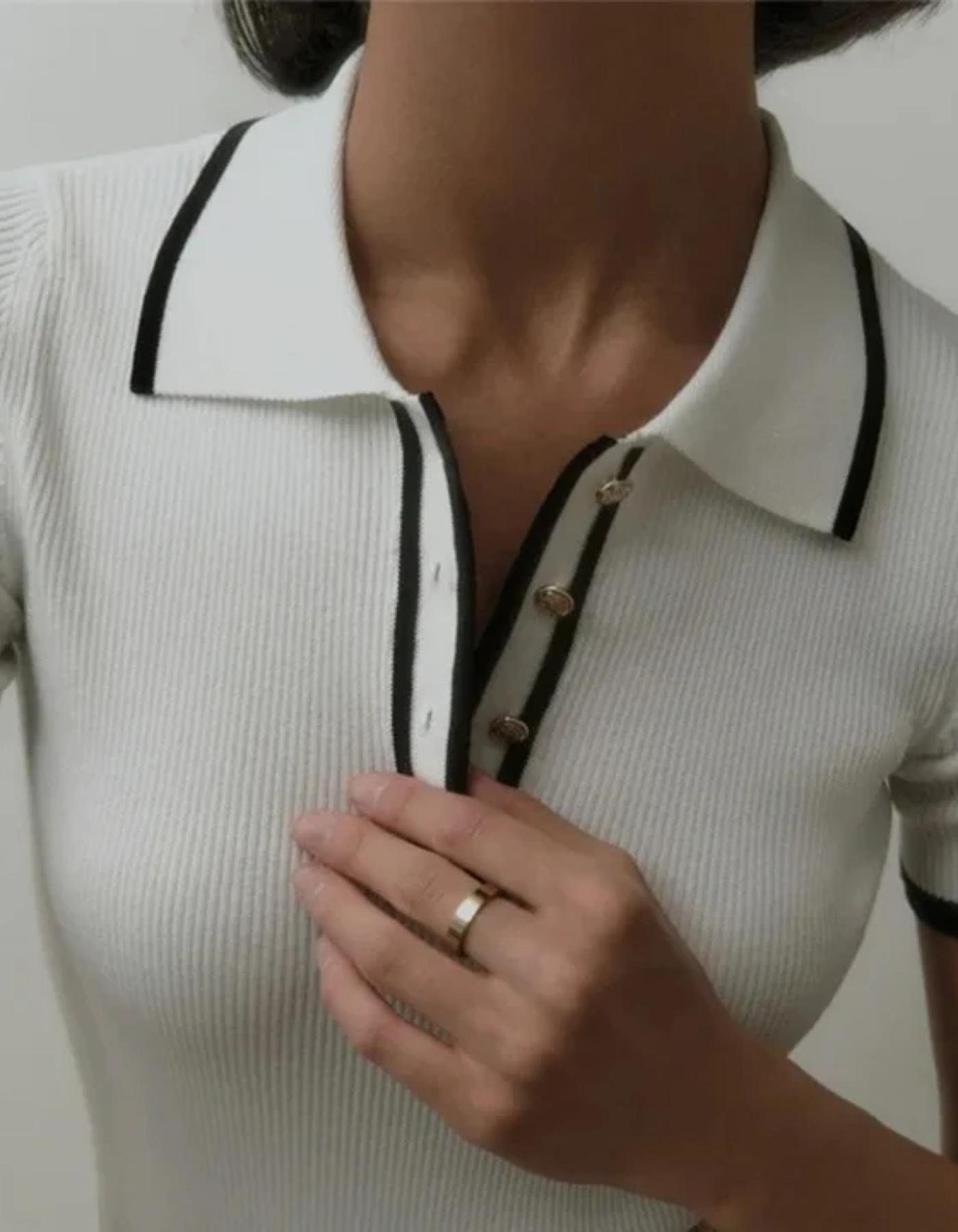 Cecilia – Timeless Polo – Ribbed Knit Top