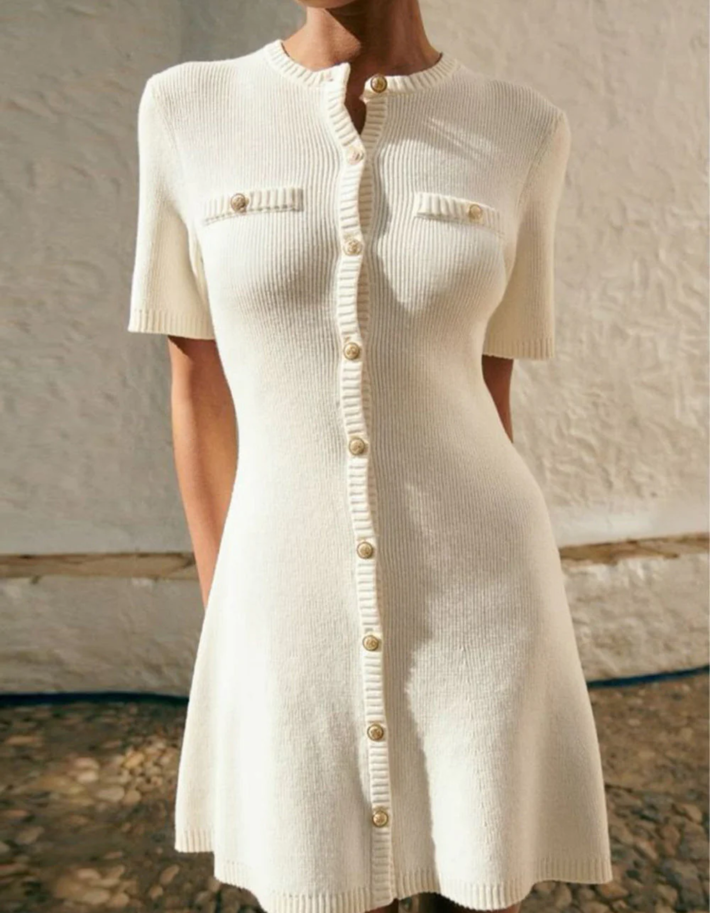 Clara – Chic button details – Knit dress