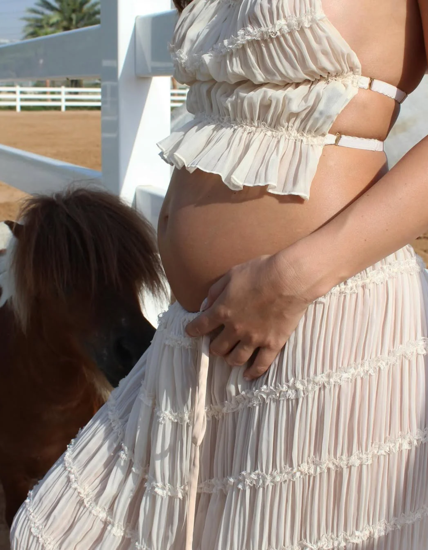 Bettany – Ruffled design – Maternity dress