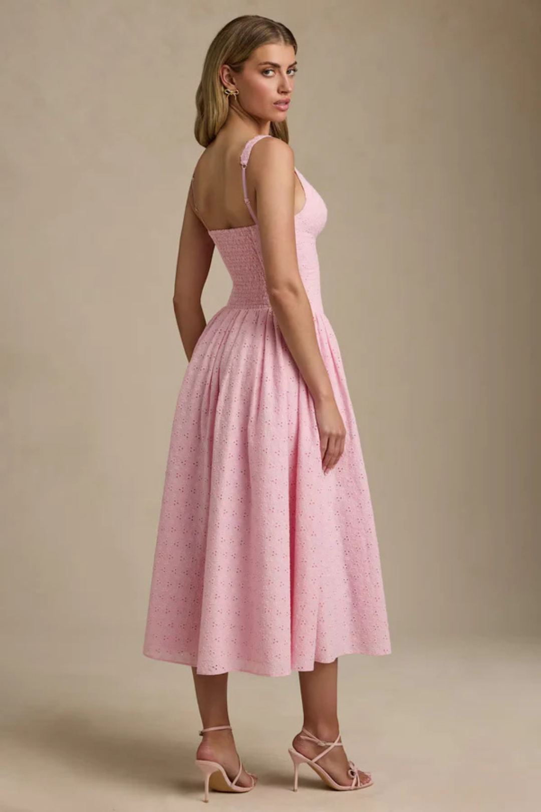 Izabella – Feminine charm – Midi dress