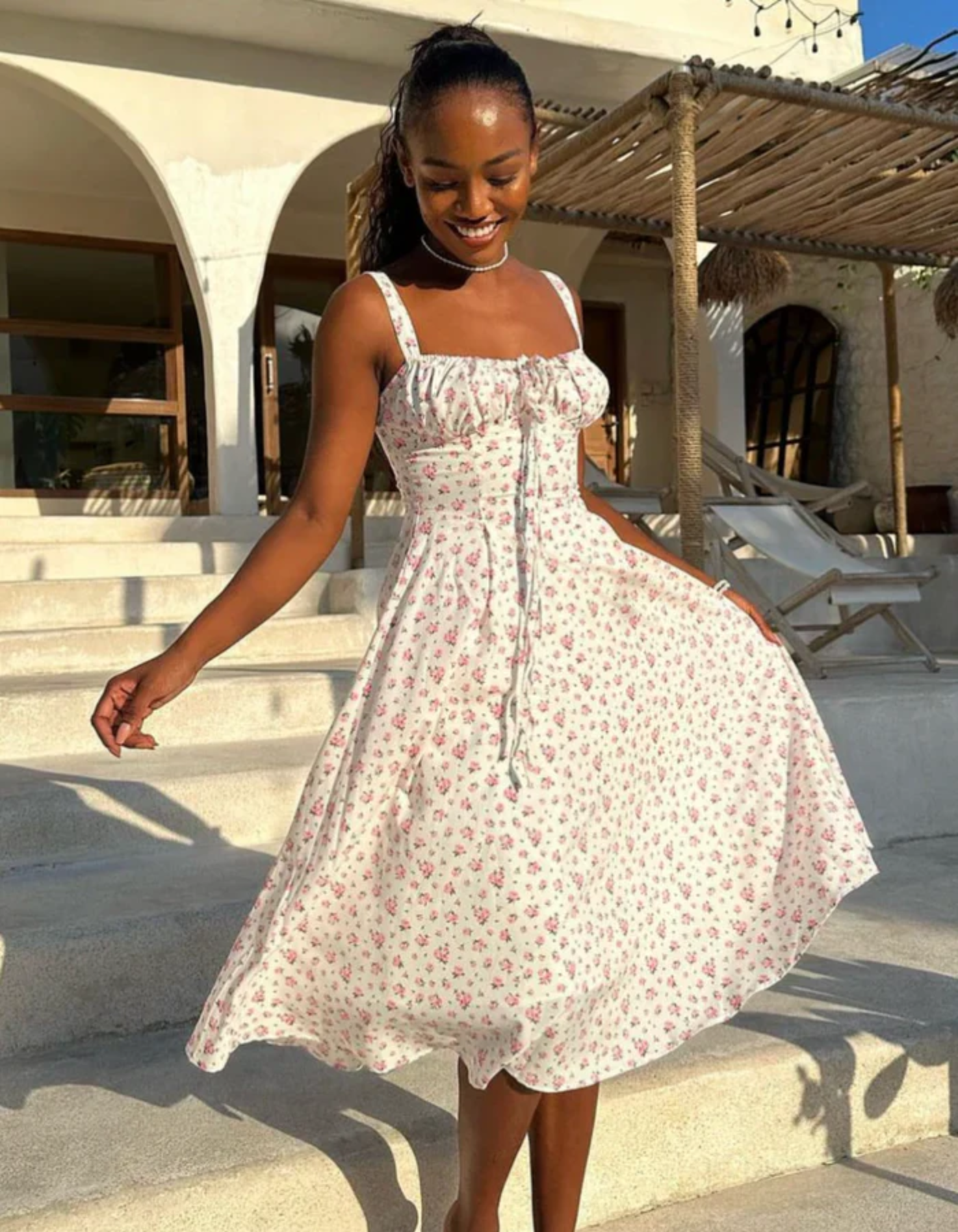 Alexandra – Feminine floral print – Midi dress