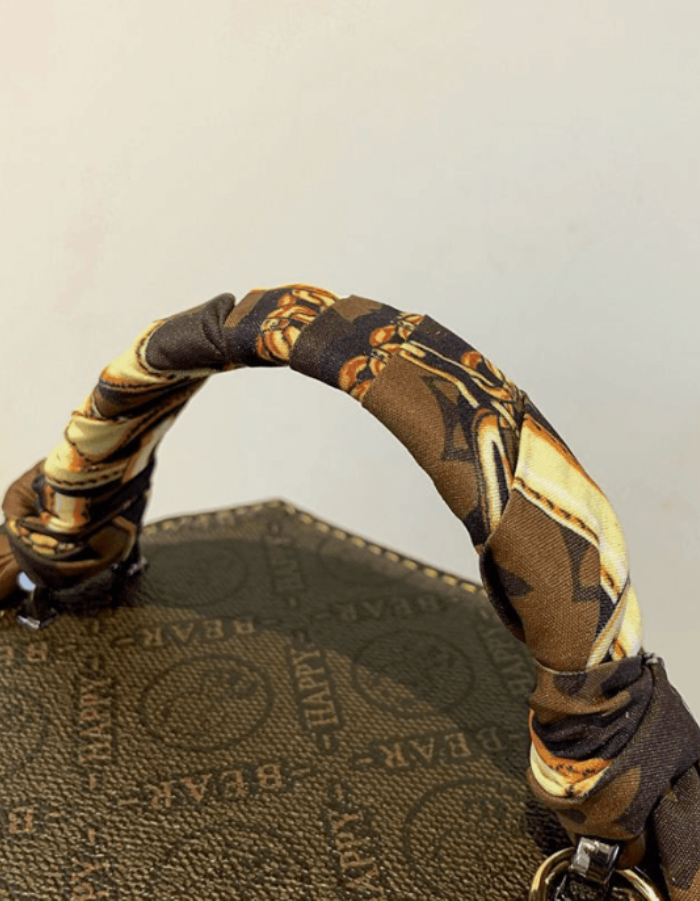 Capucinetta – Monogram bunny detail – Crossbody handbag