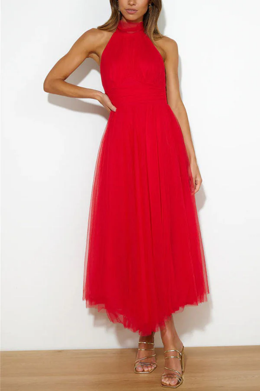 Valencienne – Halter neckline elegance – Tulle midi dress