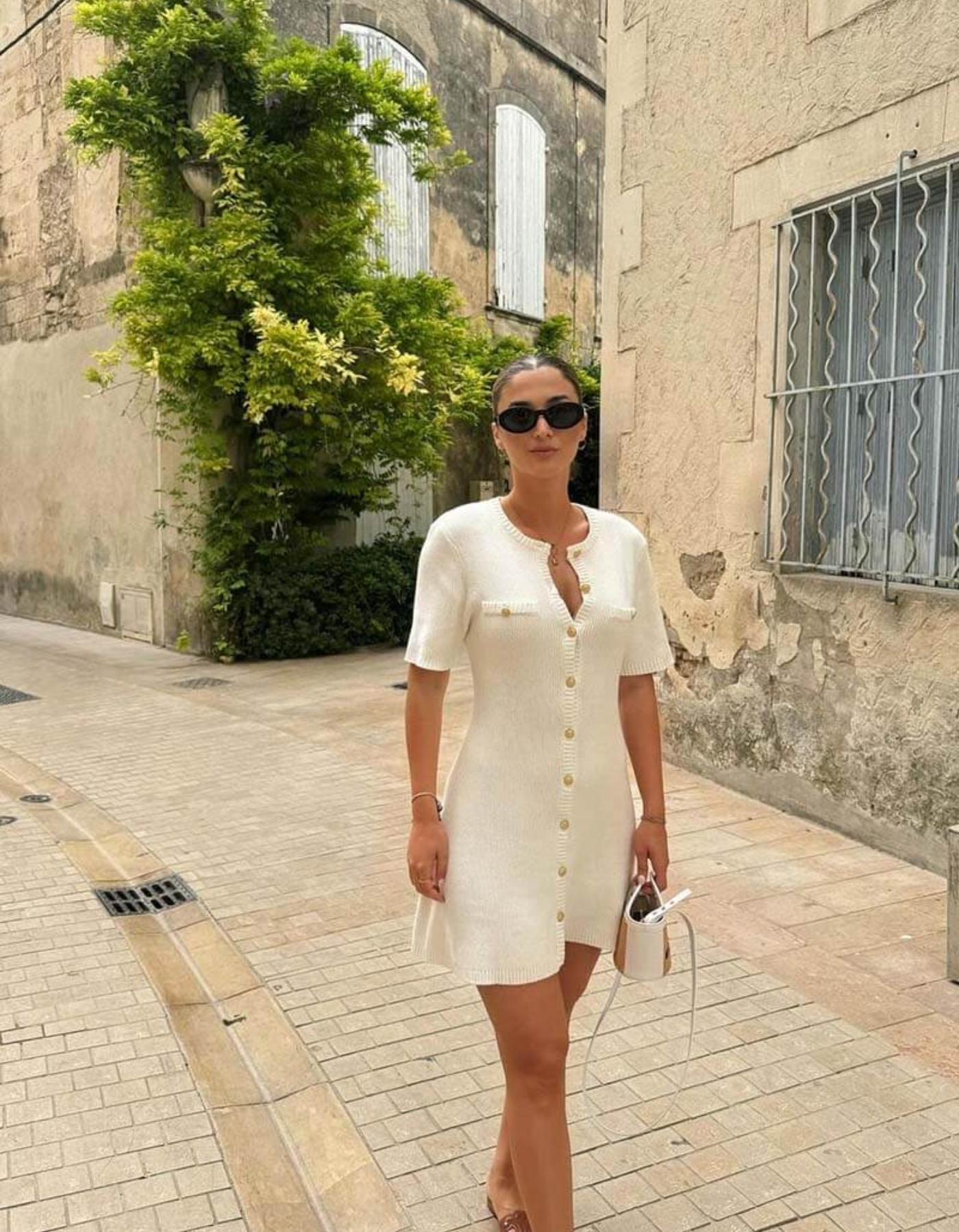 Clara – Chic button details – Knit dress