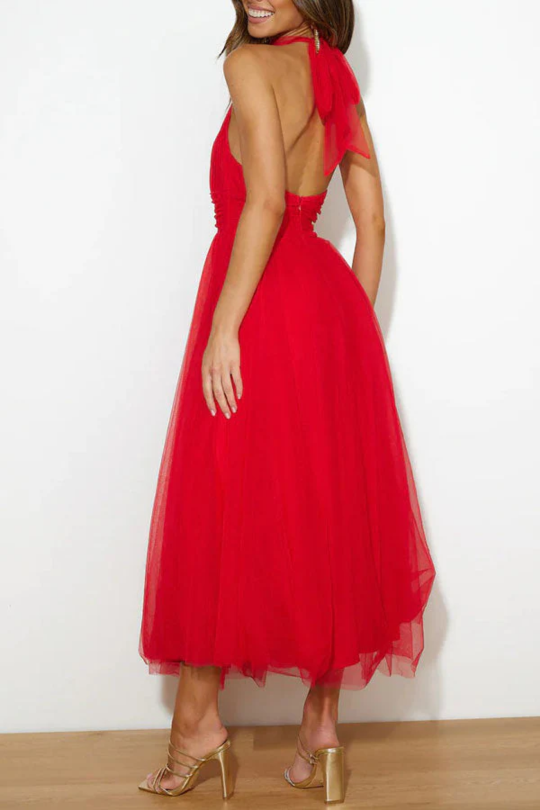 Valencienne – Halter neckline elegance – Tulle midi dress