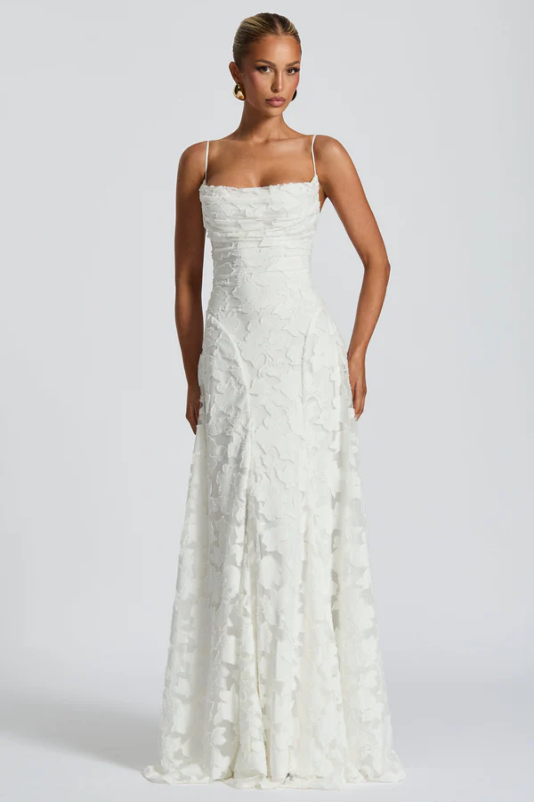 Lunariare – Floral lace elegance – Maxi dress