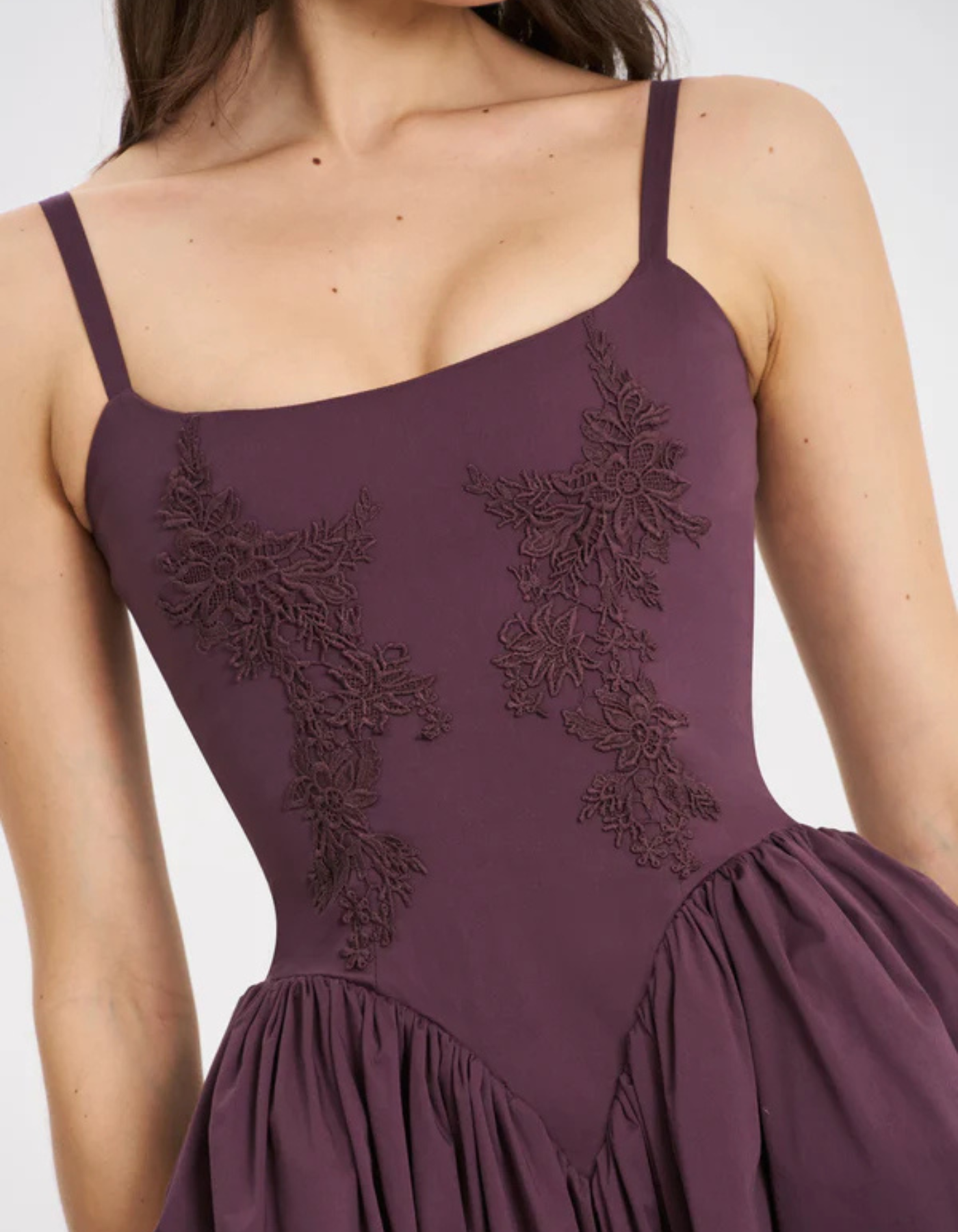 Elysia – Lace-up back detail – Midi dress