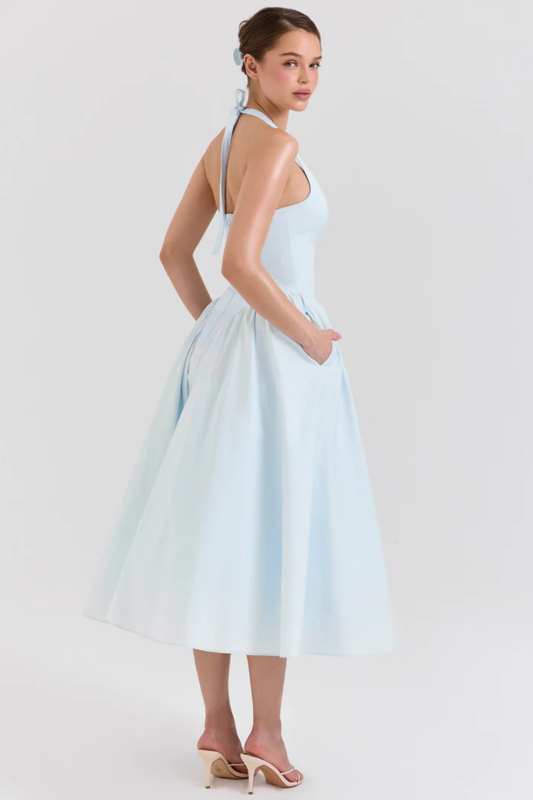 Alexanne – Halter neck design – Midi dress