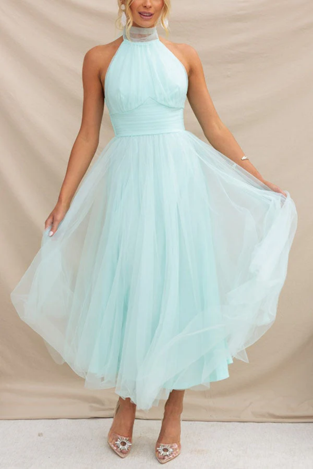Valencienne – Halter neckline elegance – Tulle midi dress