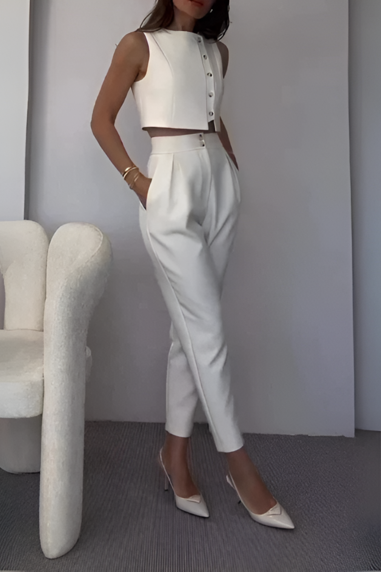 Émara – Tailored minimal – Cropped vest & tapered trousers set-10174862917959-Ivory Ombre