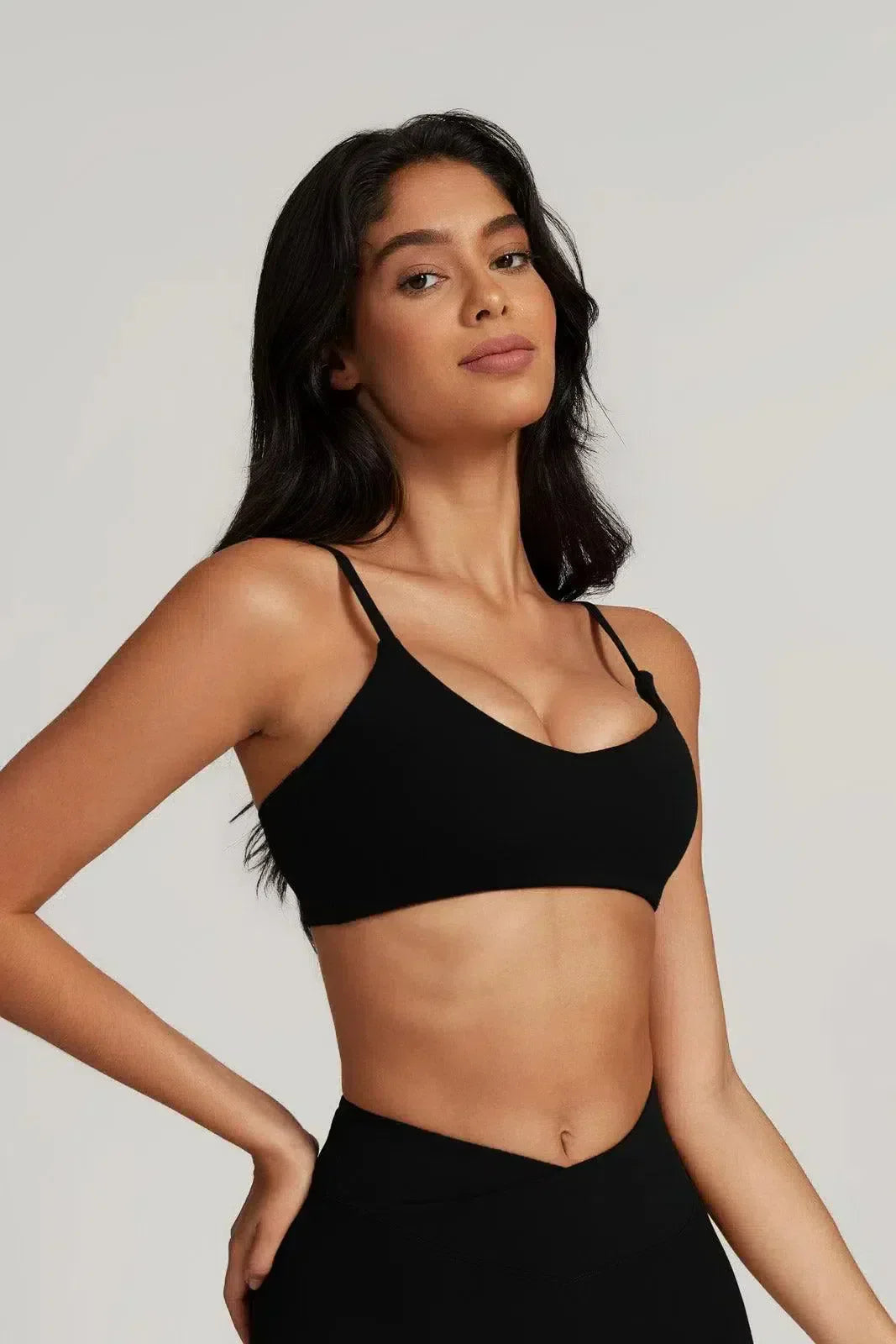 Idalia – V-waist design – Sports bra & shorts set-10174860362055-Ivory Ombre