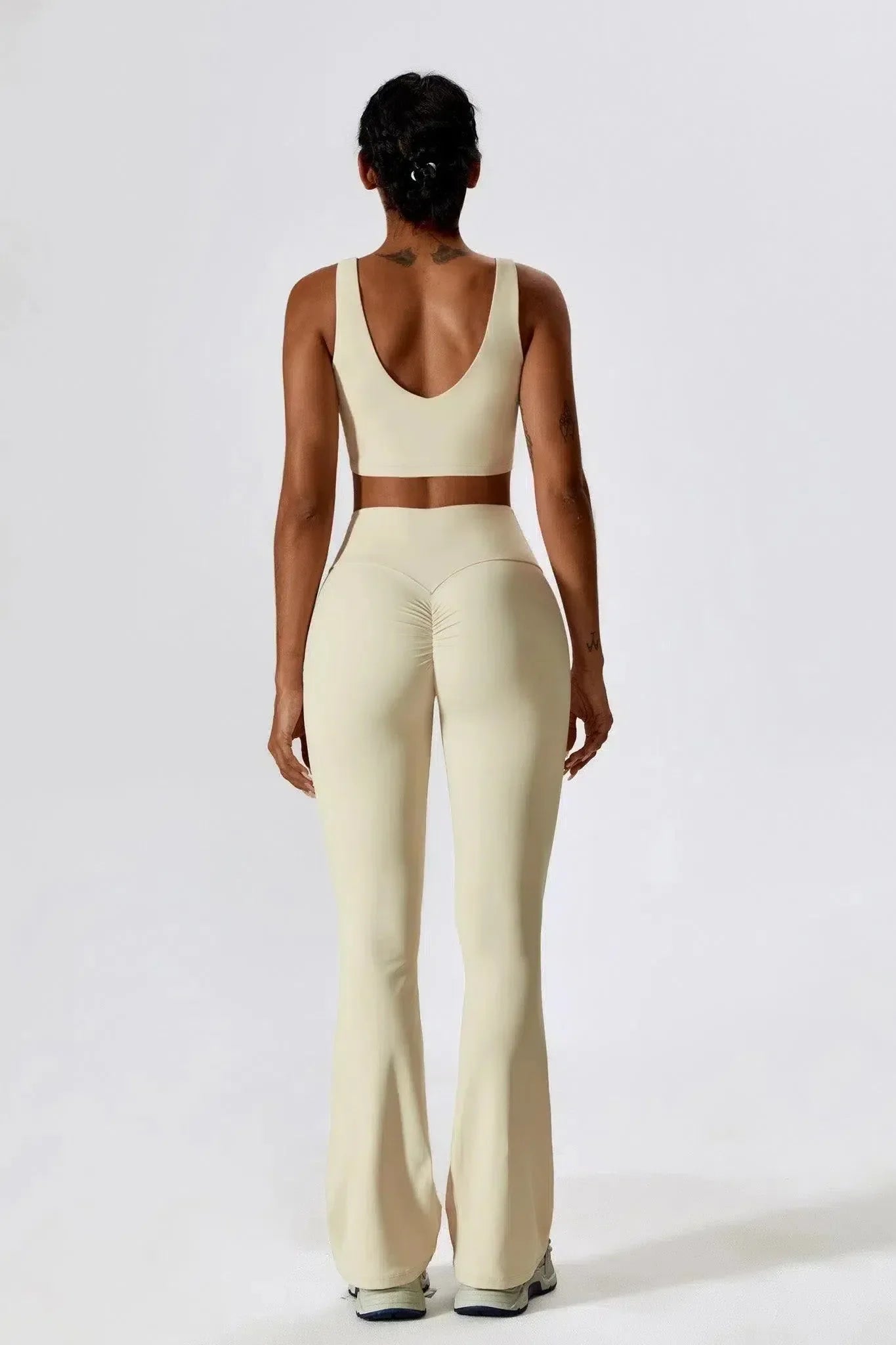 Mariuccia – Scoop neckline – Sports bra & flared leggings set-10174790828359-Ivory Ombre