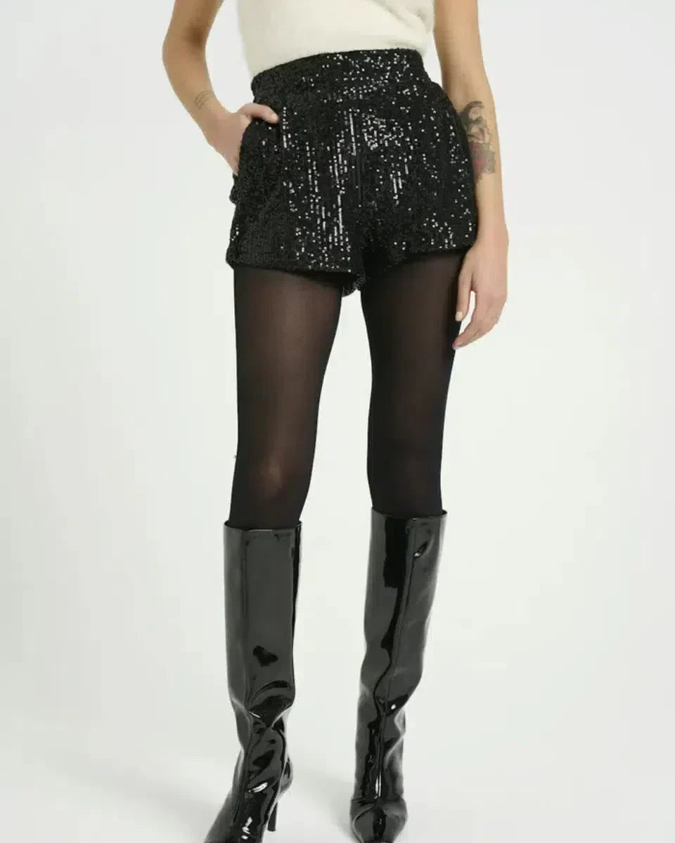 Selora – Sequin details – Velvet party shorts-10174843453767-Ivory Ombre