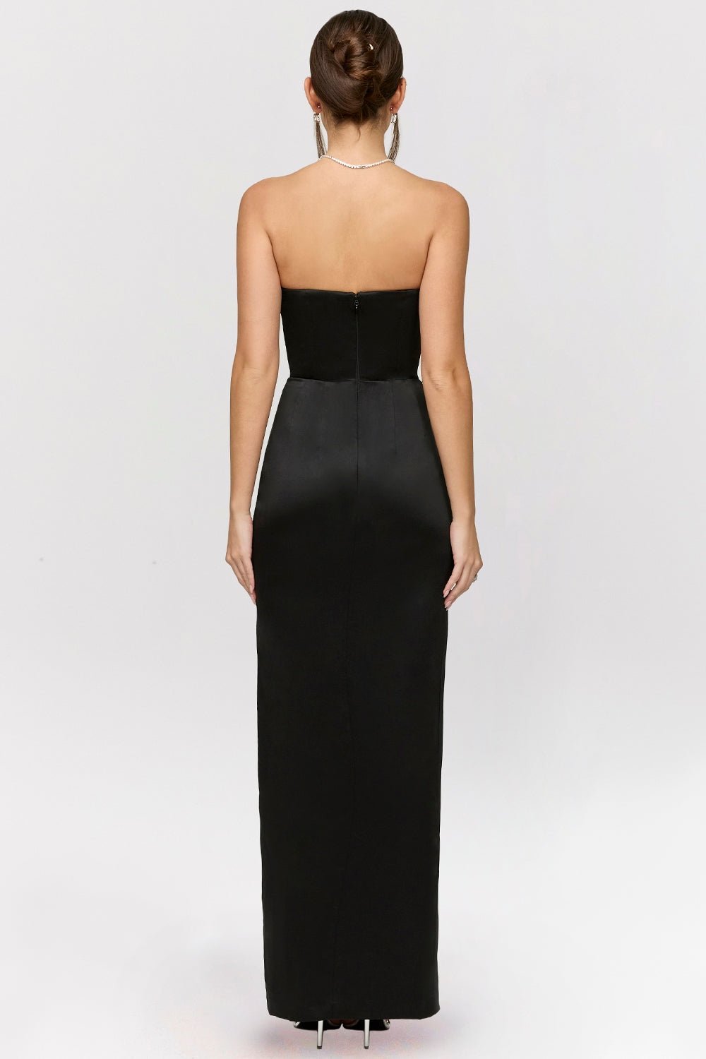 Straviana – Sleek satin drape – Strapless maxi dress
